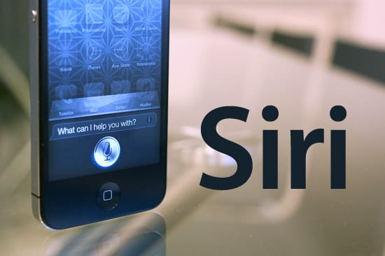 Apple iPhone 4S recenzia, Siri
