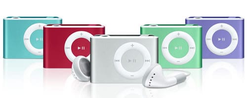 iPod shuffle (červené prevedenie nie je dostupné ani na Slovensku, ani v Čechách.