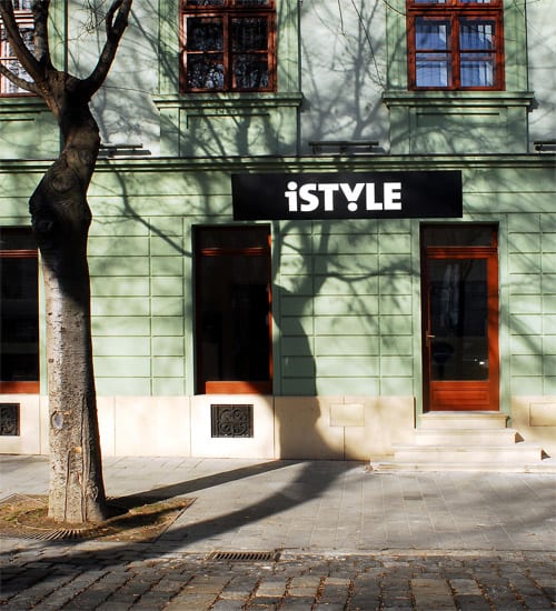 Vstup do iStyle Bratislava