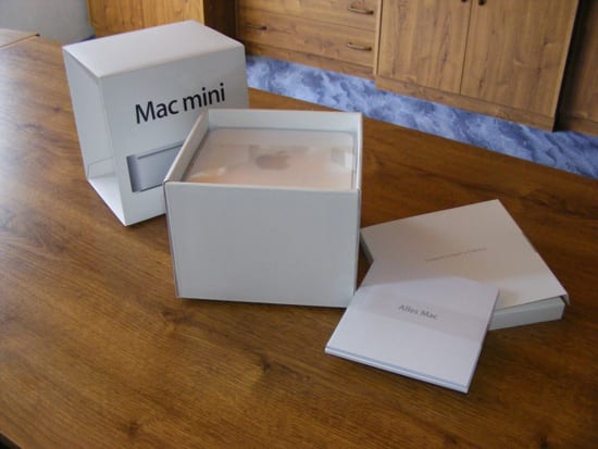 MacMini box opening
