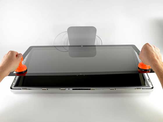 Rozoberanie Thunderbolt monitora