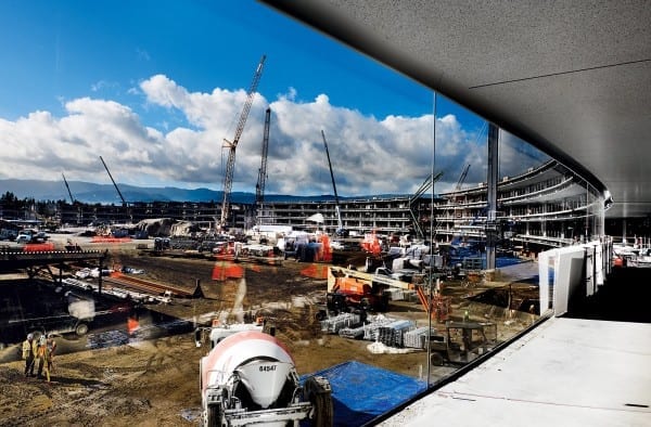 02-when-tech-meet-style-march-2016-vogue