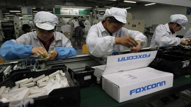 hi-852-foxconn-workers