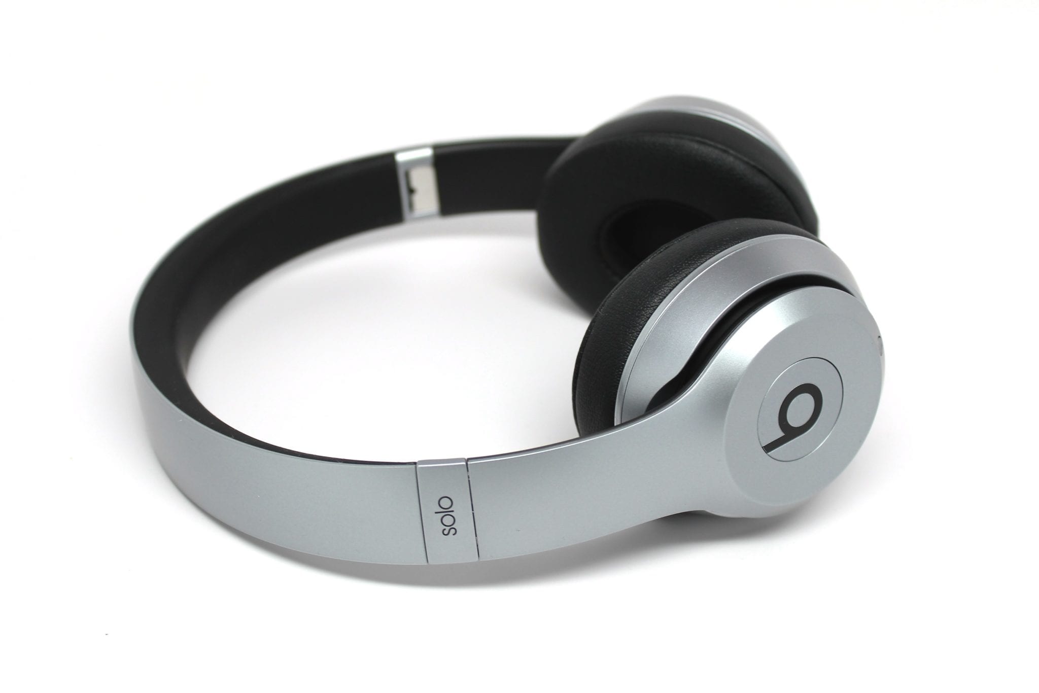 beats solo 2 wireless