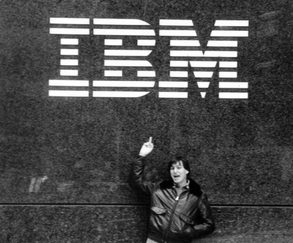 steve_jobs_ibm_finger