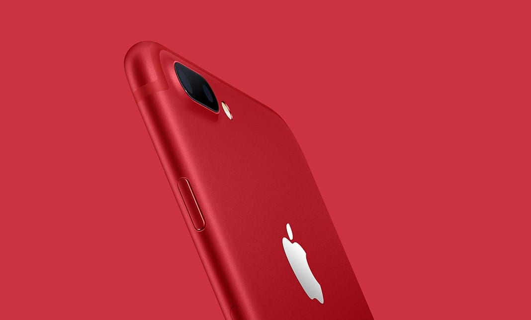 Dizajnér vytvoril render PRODUCT(RED) iPhonu 7 s čiernym displejom