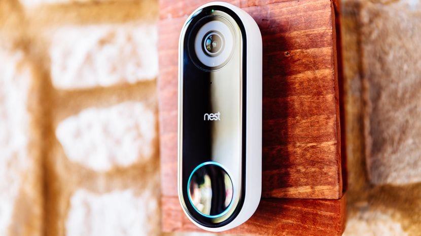 Týždeň v skratke: WWDC, marcový Apple Event, nové produkty, o médiách a Siri... nest hello product photos 1 - Týždeň v skratke: WWDC, marcový Apple Event, nové produkty, o médiách a Siri...