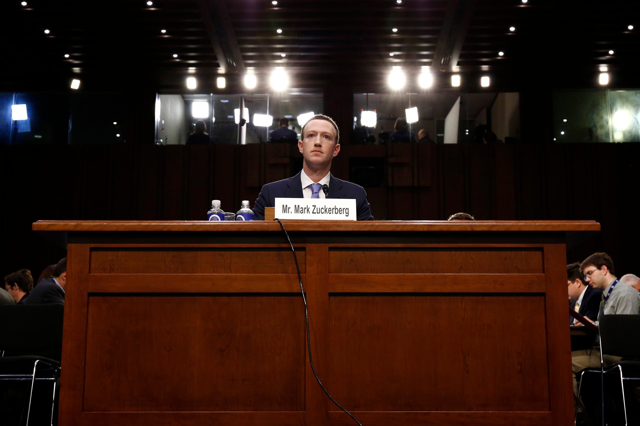 Facebook zbiera citlivé údaje bez povolenia, delí sa o ne s vyše 150 spoločnosťami zuckerberg newyorktimes - Facebook zbiera citlivé údaje bez povolenia, delí sa o ne s vyše 150 spoločnosťami